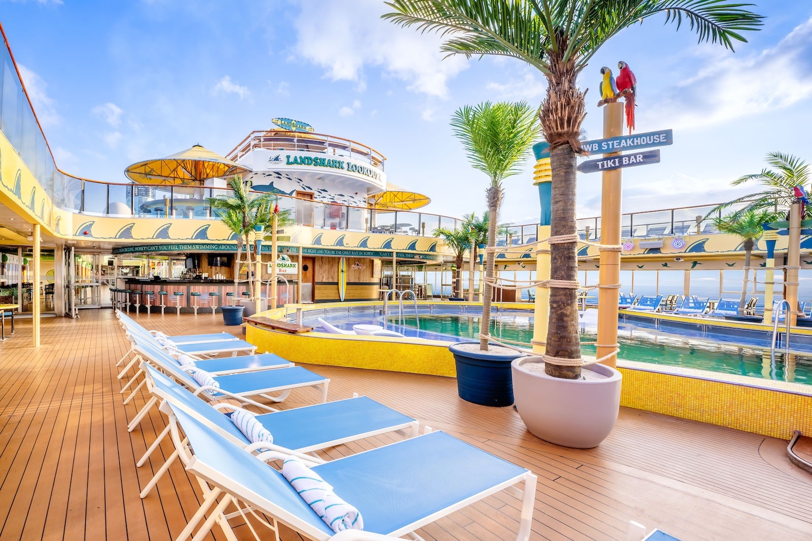 cruise ship pool deck