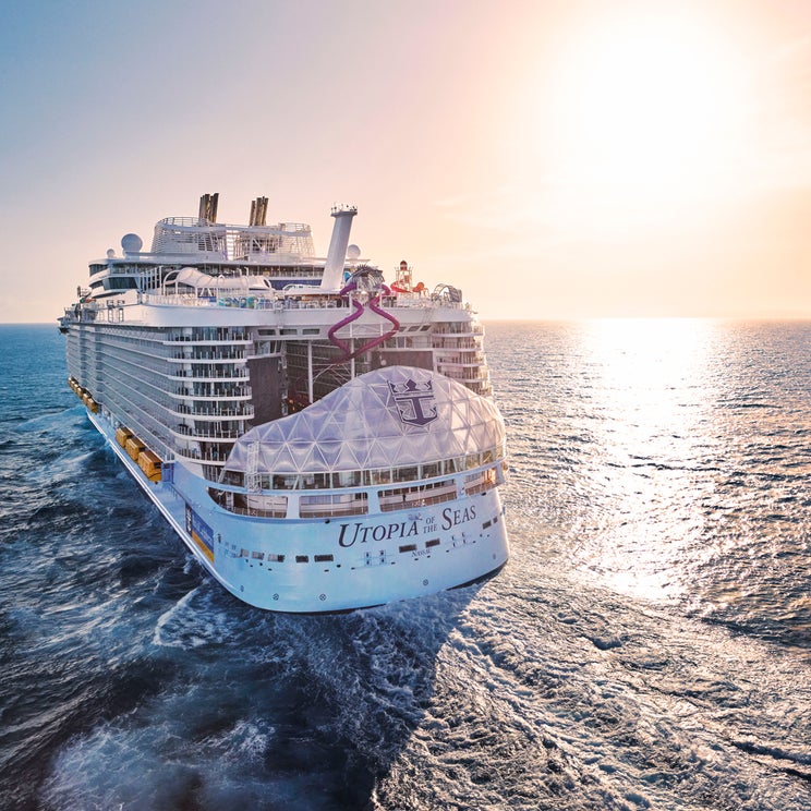 Earn up to 70,000 bonus points with these new Royal Caribbean card offers