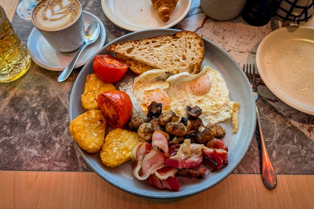 Breakfast at Caption by Hyatt Central Sydney