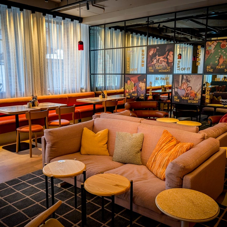 Self check-in kiosks and breakfast until 2 p.m.: My first Caption by Hyatt stay as a Globalist