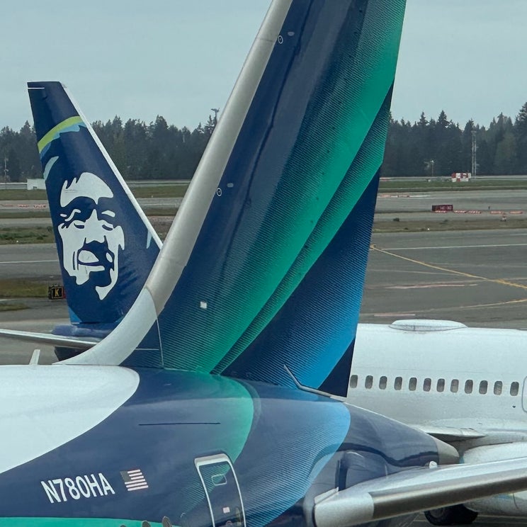 Alaska Airlines will get a new transfer partner, teases debit card that earns points