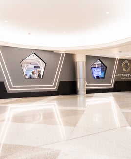 Portal Lounge