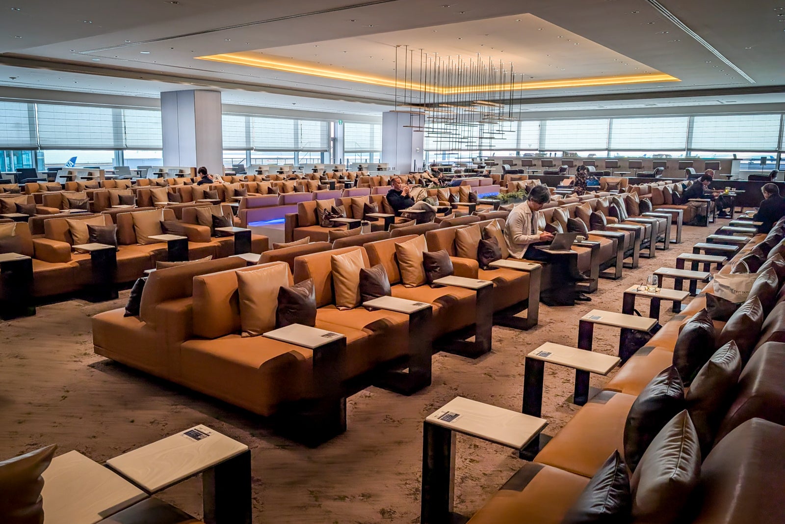 ANA business class lounge at Tokyo Haneda