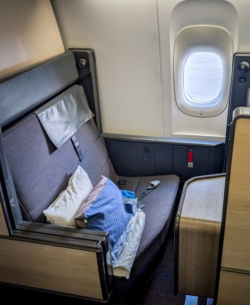 ANA The Room business class seat