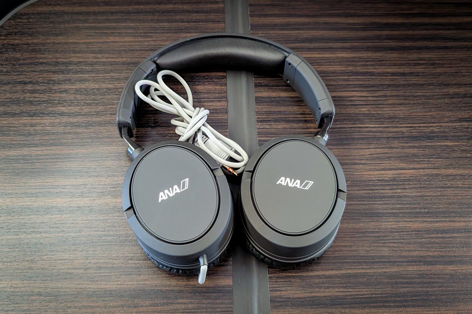 ANA The Room business class headphones