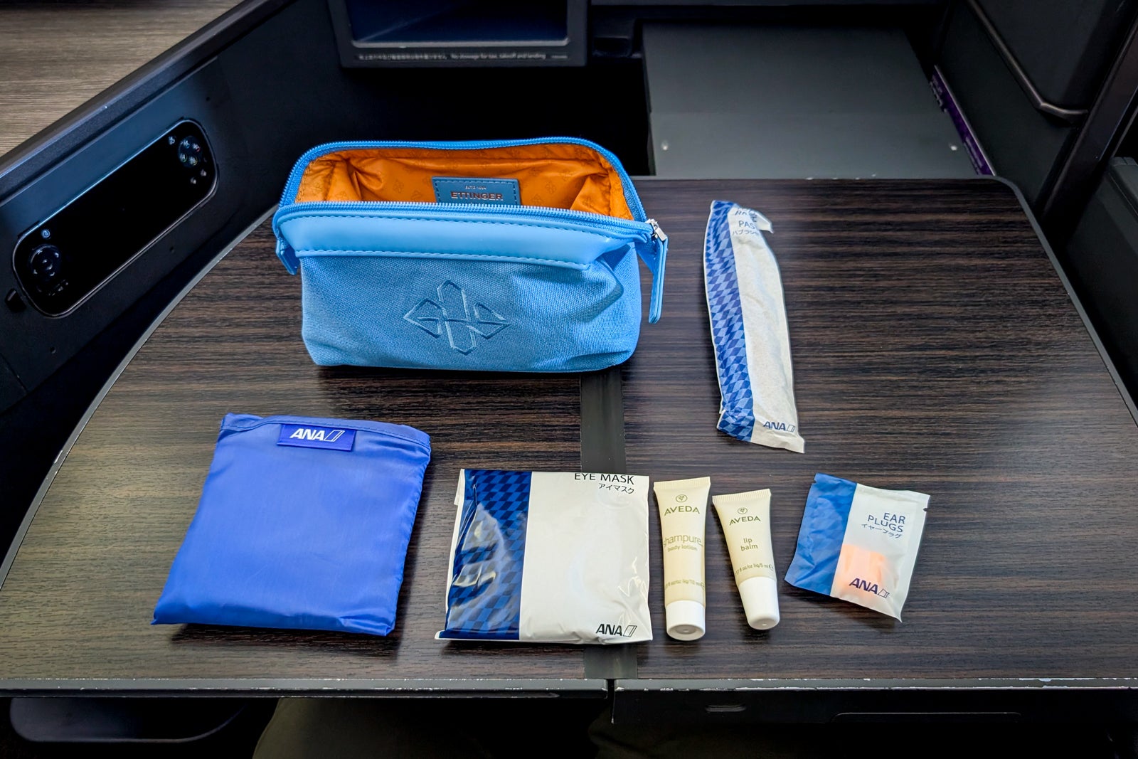 ANA The Room business class amenity kit