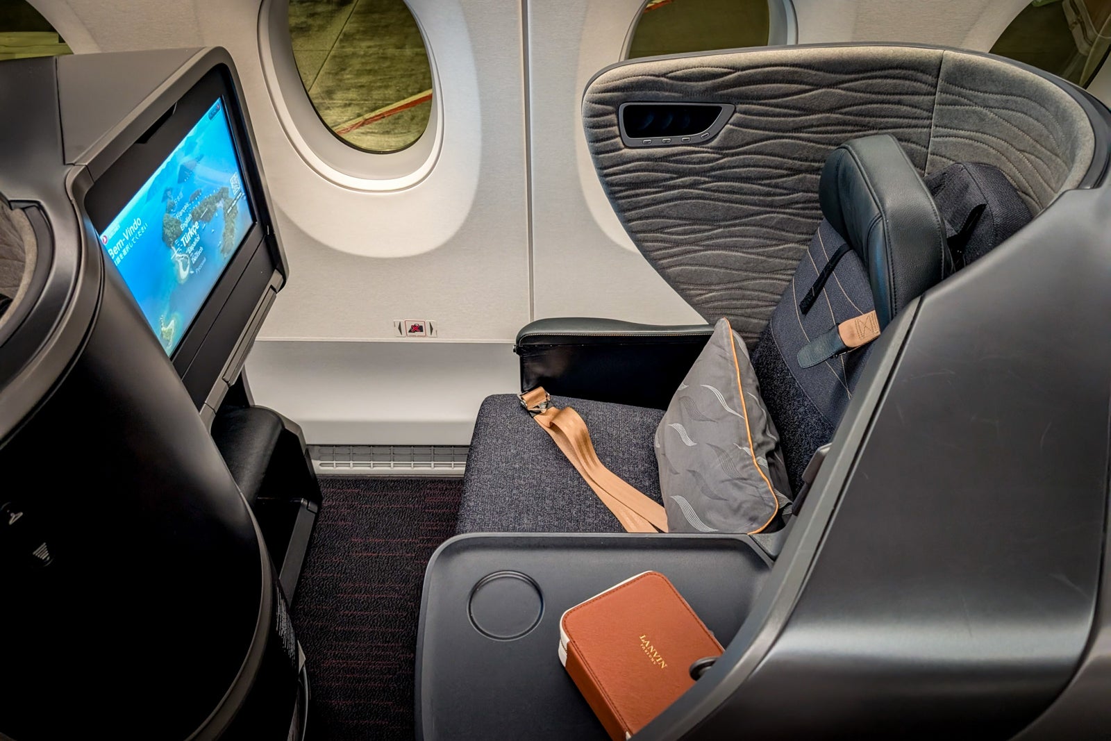 Turkish Airlines A350-900 business class seat