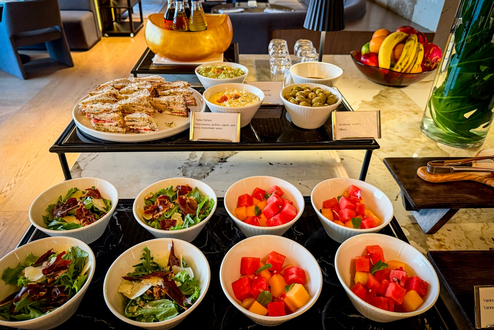 Executive Club lounge afternoon happy hour at InterContinental Real Lima Miraflores