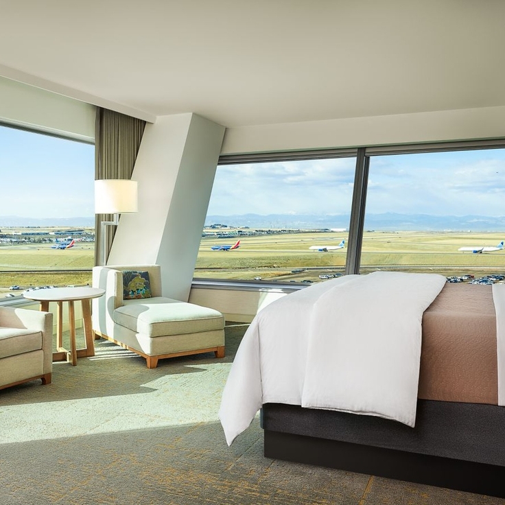 The best airport hotels in the US and Canada