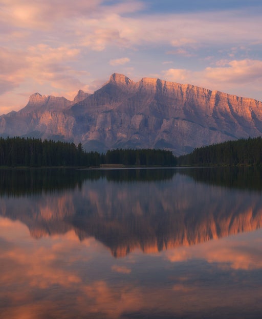 Amex and Hilton launch first Hilton Honors credit card in Canada