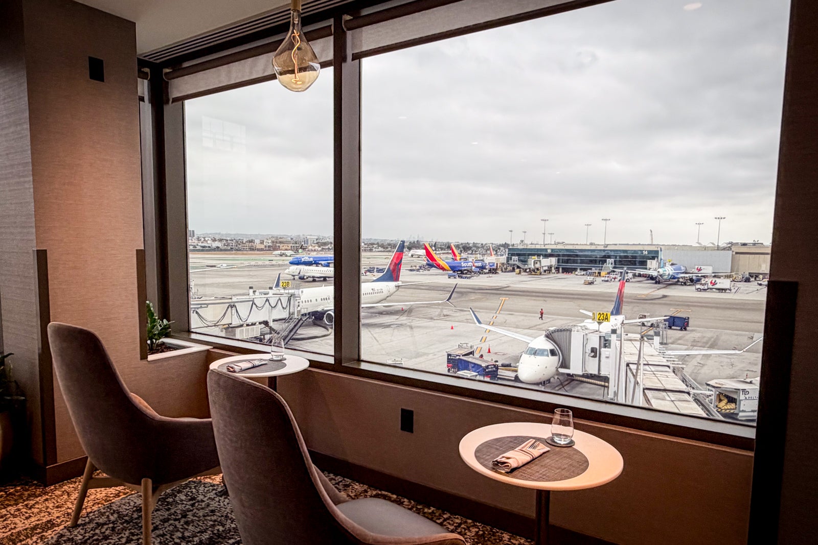 Delta One Lounge LAX Terminal 2.