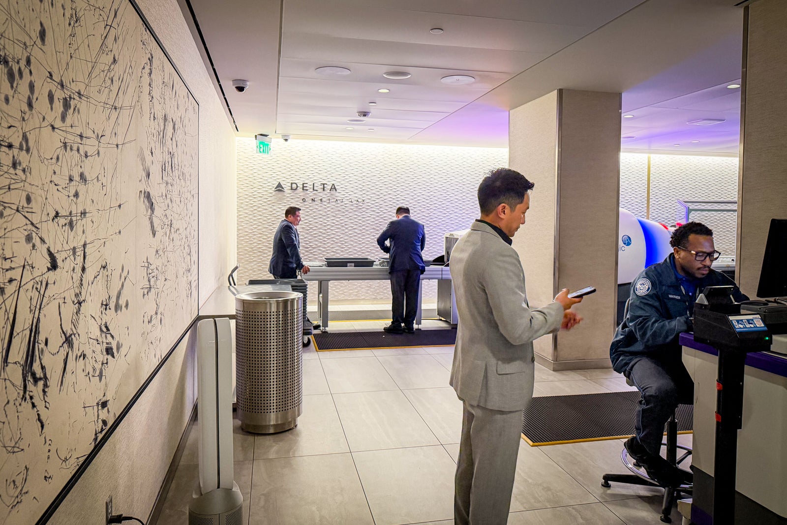 Delta One Lounge LAX Terminal 2.