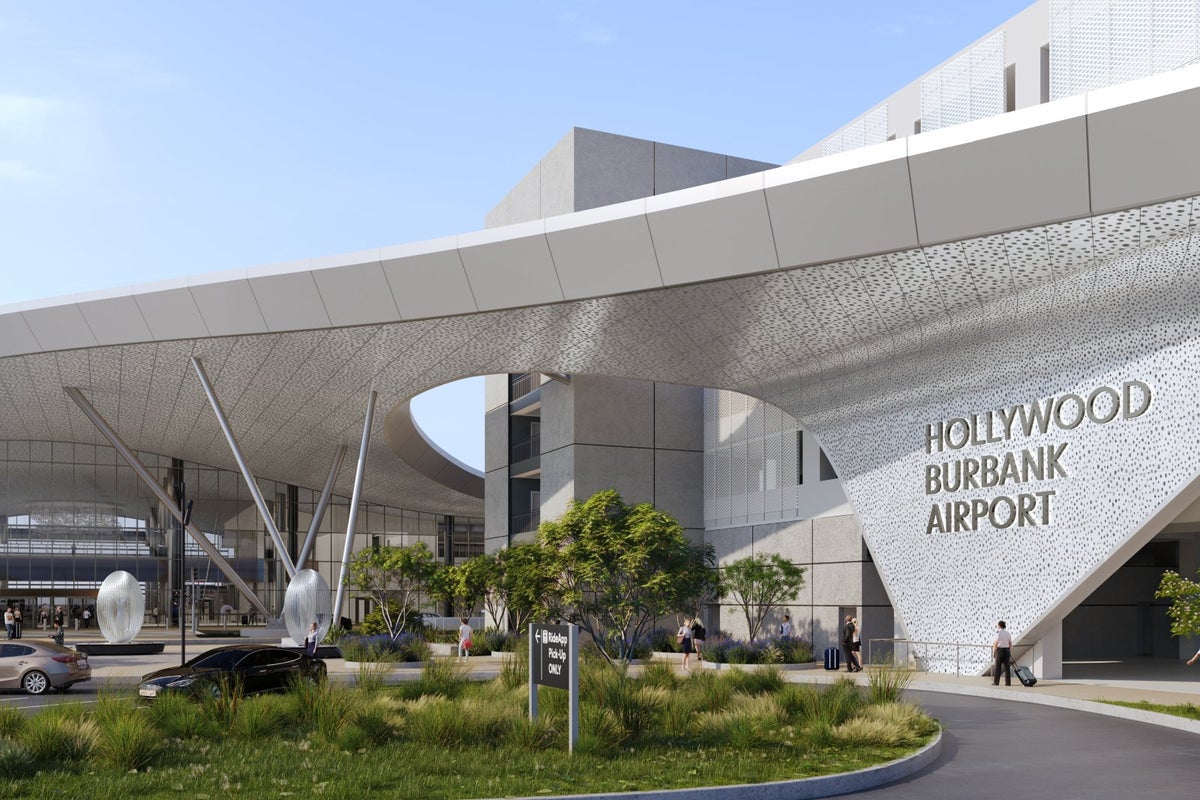 New Replacement Terminal - Exterior Plaza
