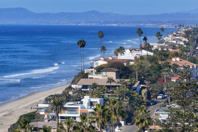 Beachfront Houses in Encinitas, CA