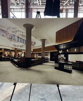 United club space at Dulles airport