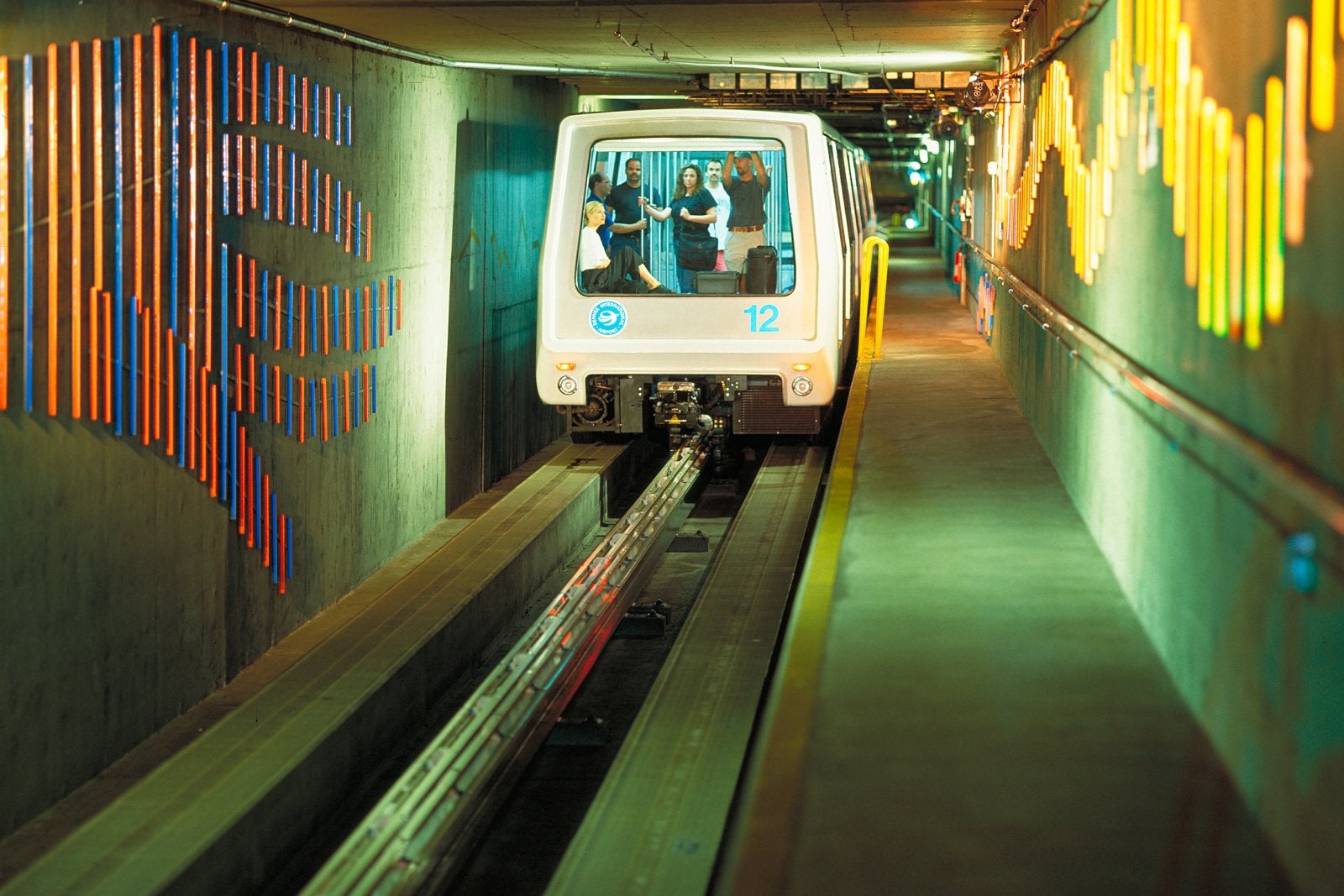 DENVER AIRPORT TRAIN