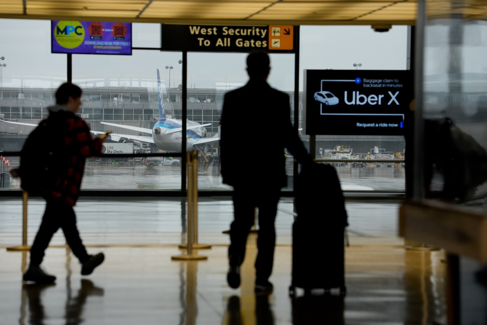 Airfare Prices Drop as Summer Fares Fall Airfare Prices Drop as Summer Fares Fall