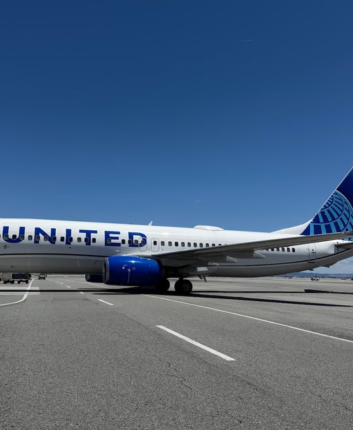 United adds 2 San Francisco routes, indefinitely postpones Chicago expansion