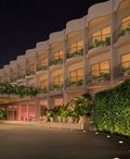 Hyatt's extended booking window, a famed LA hotel gets a new life and other hotel news