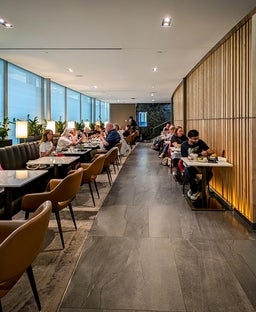 How to access Canada’s best airport lounge with points and miles