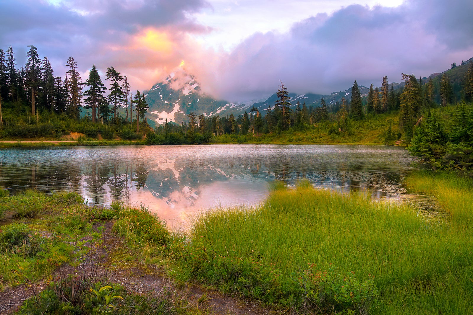 Discover America's Top 9 National Parks for a Quick Weekend Escape