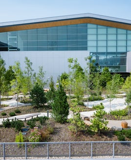 Pittsburgh International Airport debuts the first of four outdoor terraces