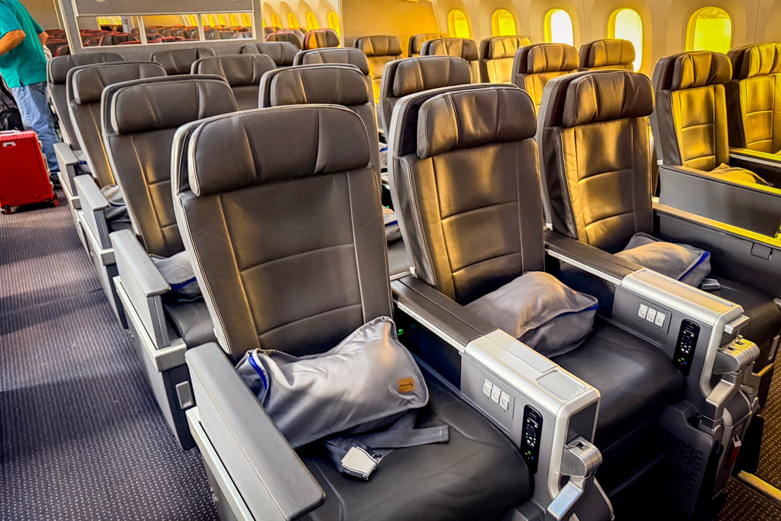 Deal alert: Points and miles travel deals for August 2026