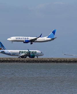 SFO flight delays surged 60% this spring. Now, United says relief could be in sight.