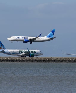 SFO flight delays surged 60% this spring. Now, United says relief could be in sight.
