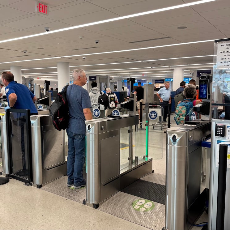 I just tried the TSA's new e-gates: Here's what it was like