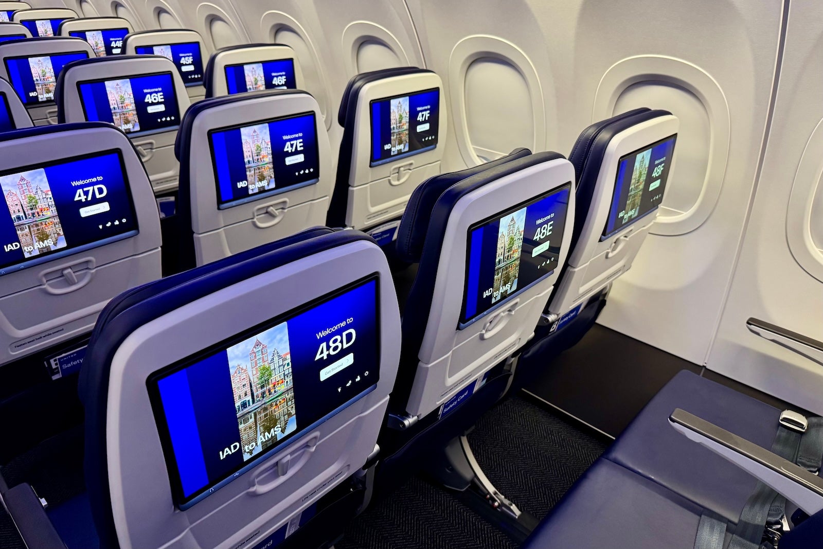 united a321 xlr