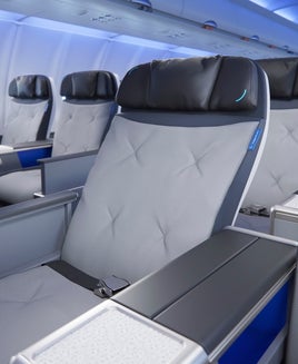JetBlue_BlueFirst Seating Recline