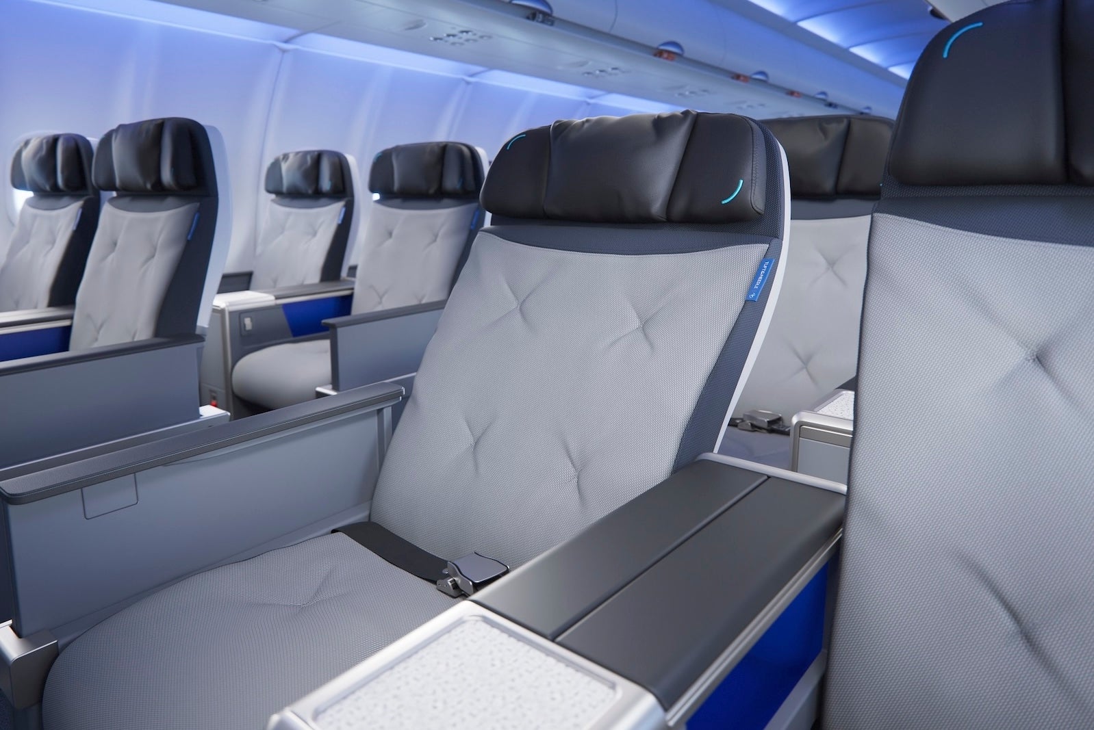 JetBlue_BlueFirst Seating Recline